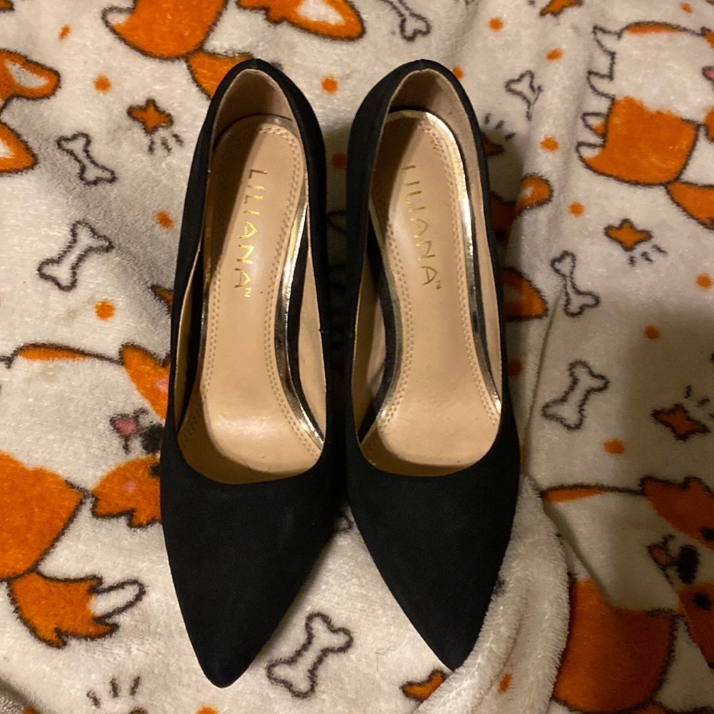 Black point heels (4 in heel)